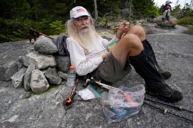 83 Year Old Man Becomes Oldest Person To Hike Appalachian Trail Fanatic Cook